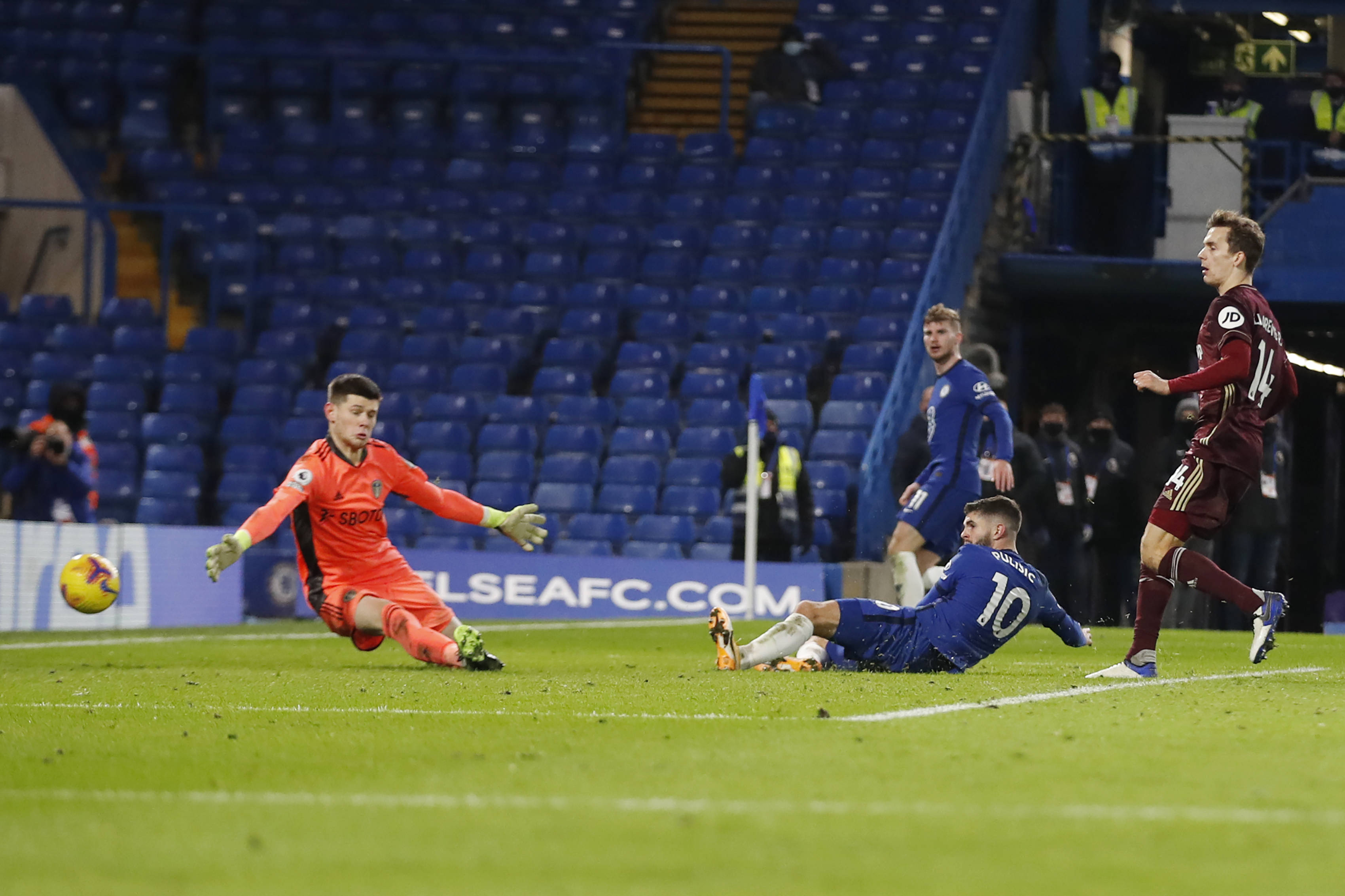 虽然巴黎在 虽然巴黎在